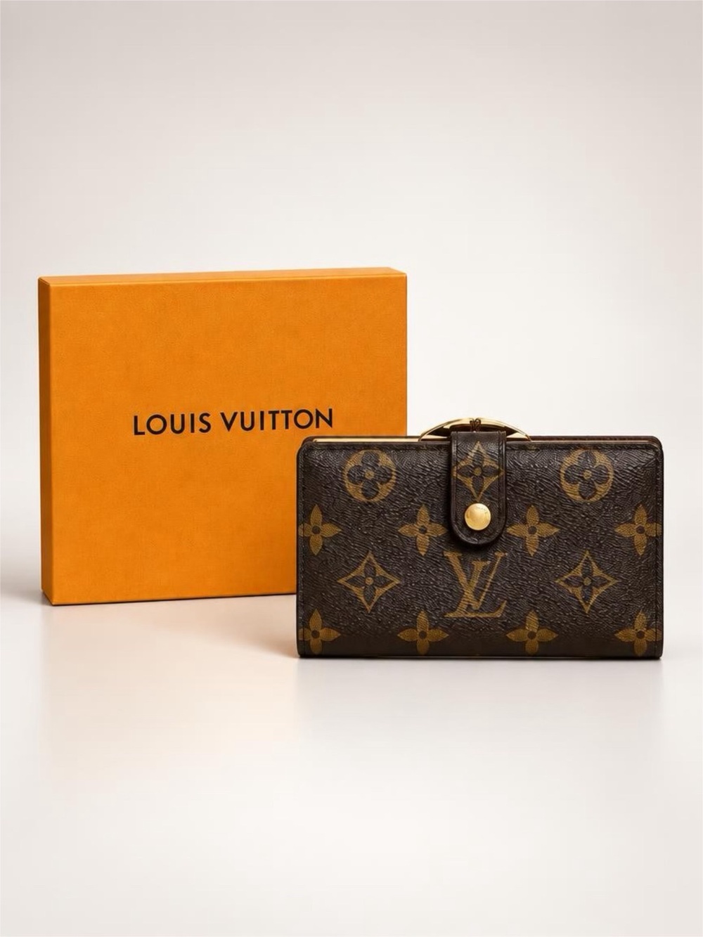 Louis Vuitton Monogram French Purse / Portefeuille Viennois Wallet